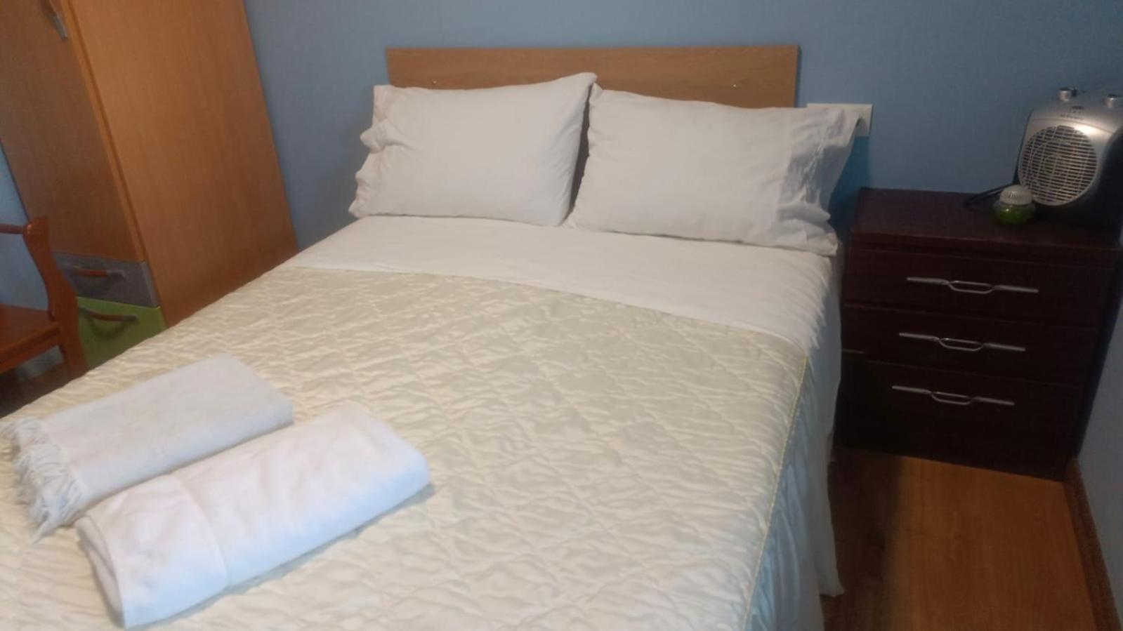 Albergue O Corisco Редондела Екстериор снимка